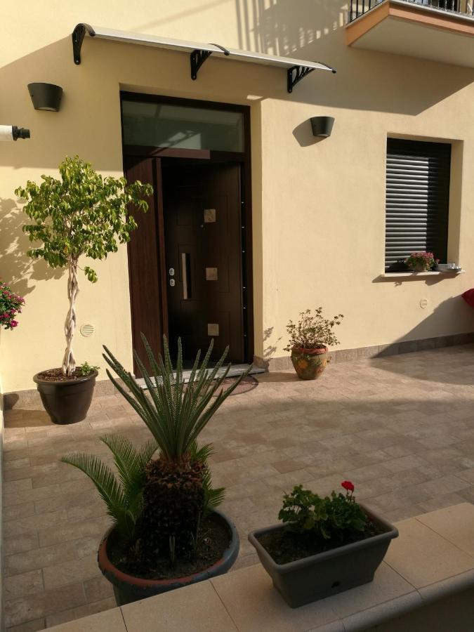 مبيت وإفطار ميركاتو سان سيفيرينو Casa Kati المظهر الخارجي الصورة